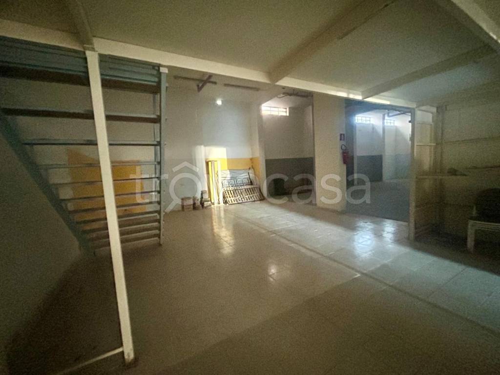 locale commerciale in affitto a Nettuno