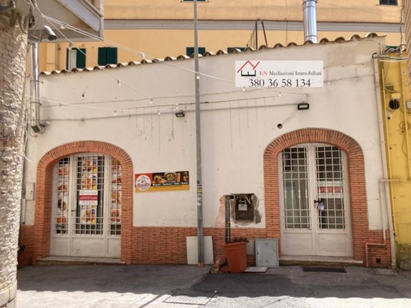 negozio in affitto a Nettuno