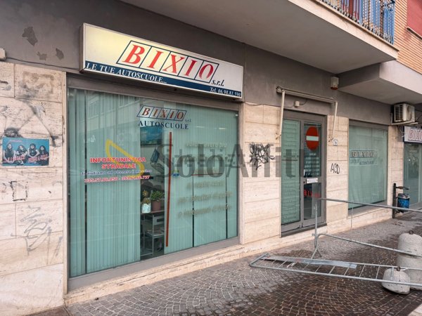 locale commerciale in affitto a Nettuno