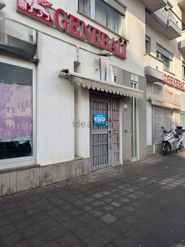 locale commerciale in affitto a Nettuno