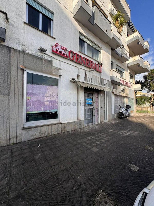locale commerciale in affitto a Nettuno