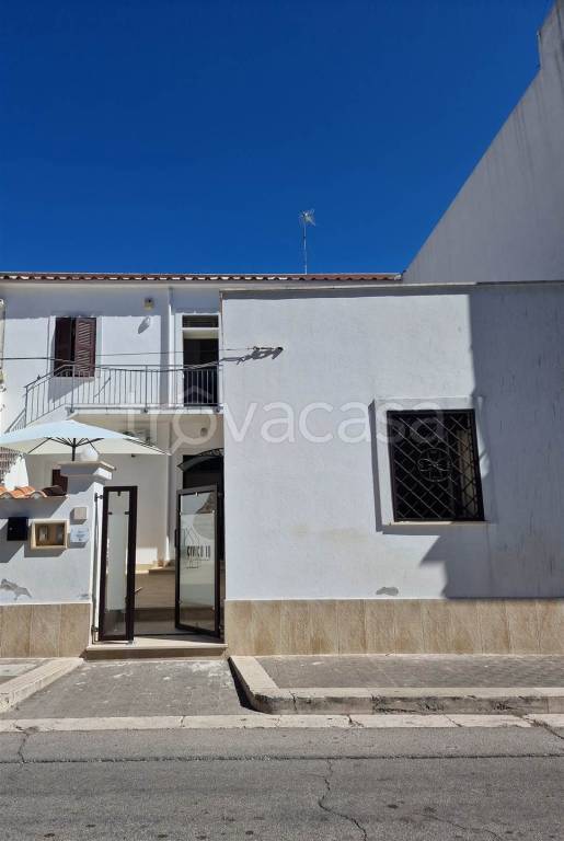 negozio in affitto a Nettuno