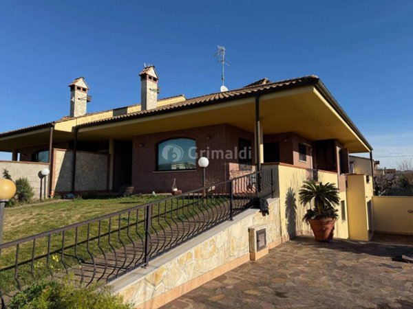 casa indipendente in affitto a Nettuno