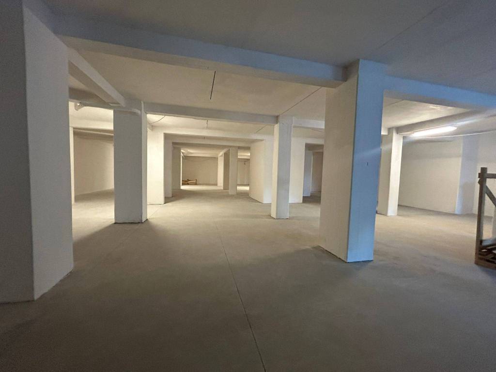 negozio in affitto a Nettuno