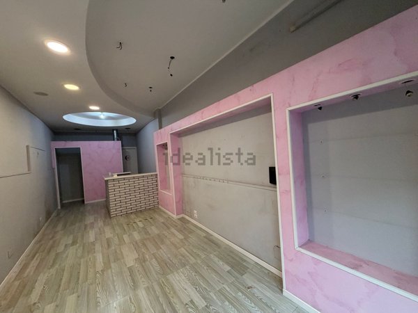 locale commerciale in affitto a Nettuno