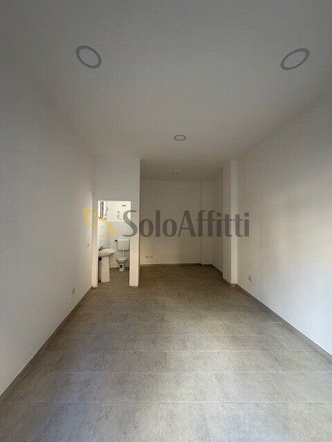 locale commerciale in affitto a Nettuno