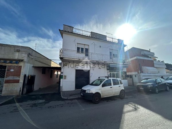 locale commerciale in affitto a Nettuno