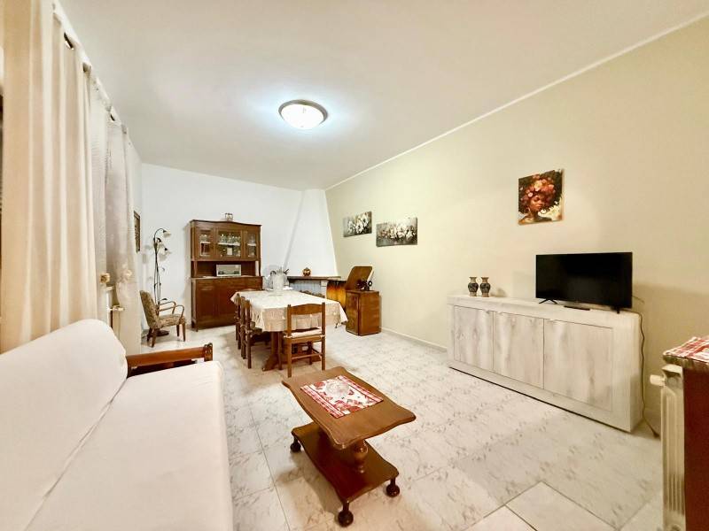 intera palazzina in affitto a Nettuno
