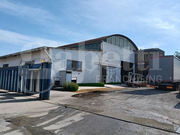locale di sgombero in affitto a Nettuno