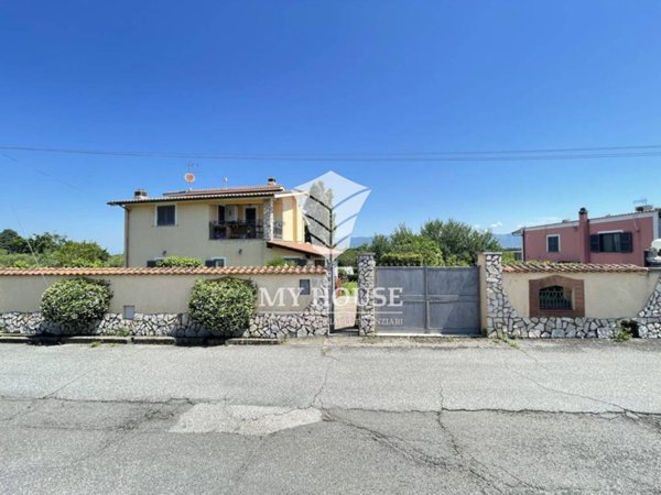 appartamento in affitto a Palestrina in zona Carchitti