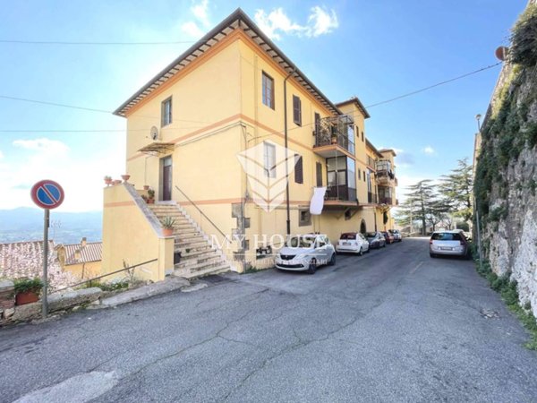 appartamento in affitto a Palestrina in zona Carchitti