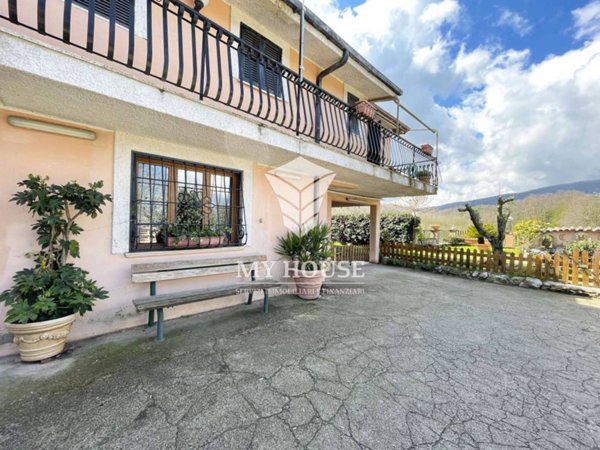 appartamento in affitto a Palestrina in zona Carchitti