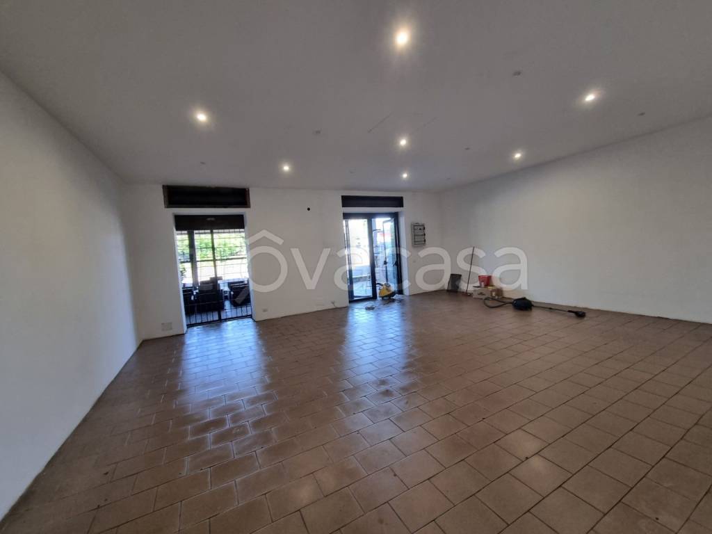 negozio in affitto a Palestrina