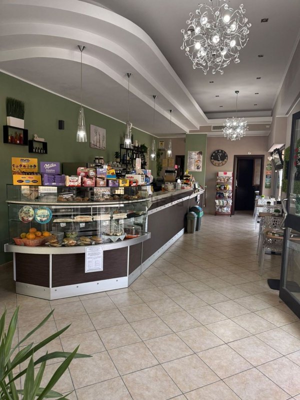 locale commerciale in affitto a Palestrina