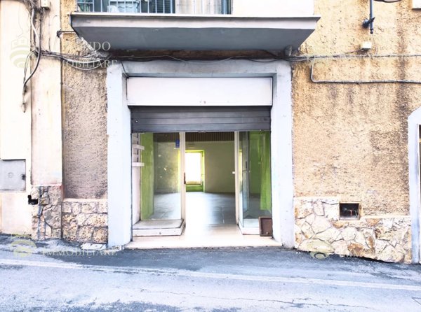 locale commerciale in affitto a Palombara Sabina