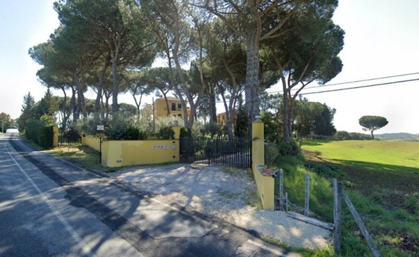locale commerciale in affitto a Palombara Sabina in zona Cretone