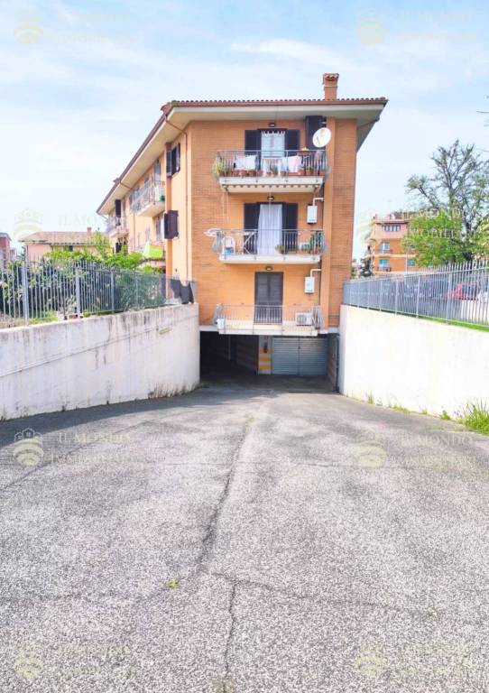 casa indipendente in affitto a Palombara Sabina