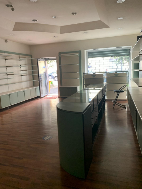 negozio in affitto a Palombara Sabina