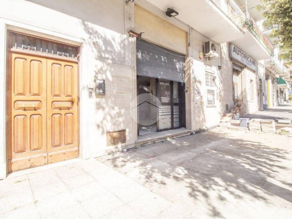 negozio in affitto a Palombara Sabina