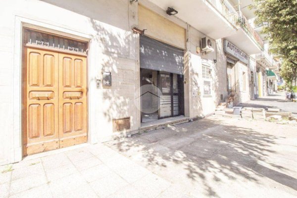 negozio in affitto a Palombara Sabina