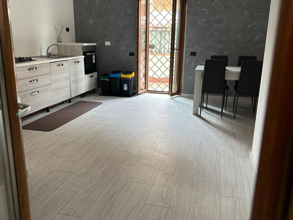 appartamento in affitto a Pomezia in zona Torvaianica