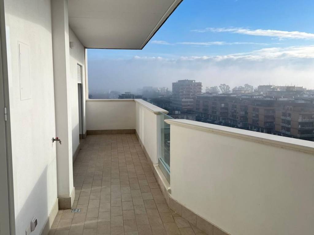 appartamento in affitto a Pomezia in zona Pratica di Mare