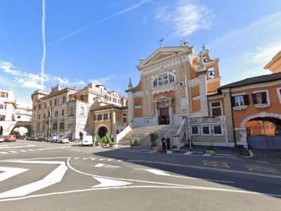 negozio in affitto a Pomezia