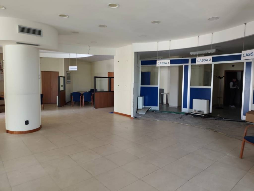 ufficio in affitto a Pomezia in zona Pratica di Mare