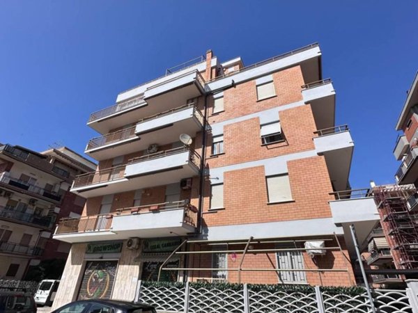 appartamento in affitto a Pomezia in zona Torvaianica