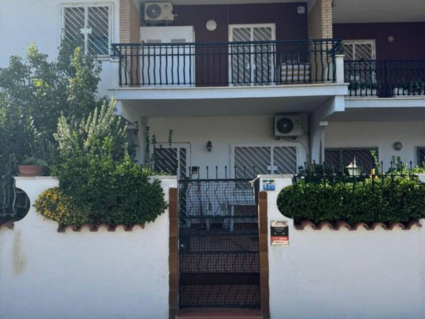 casa indipendente in affitto a Pomezia in zona Torvaianica