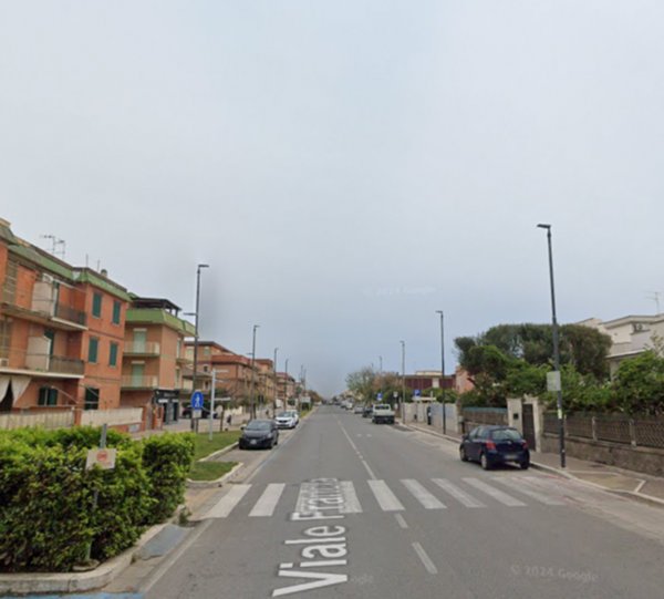 appartamento in affitto a Pomezia in zona Torvaianica