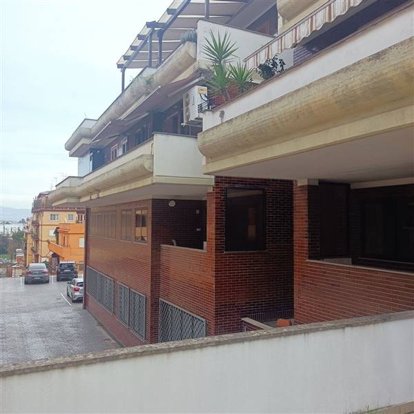 ufficio in affitto a Pomezia