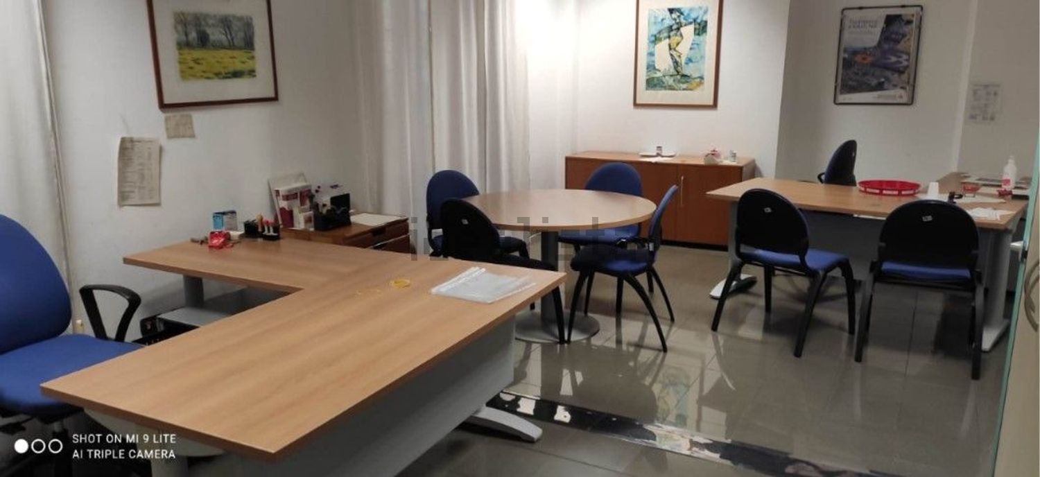 locale commerciale in affitto a Pomezia