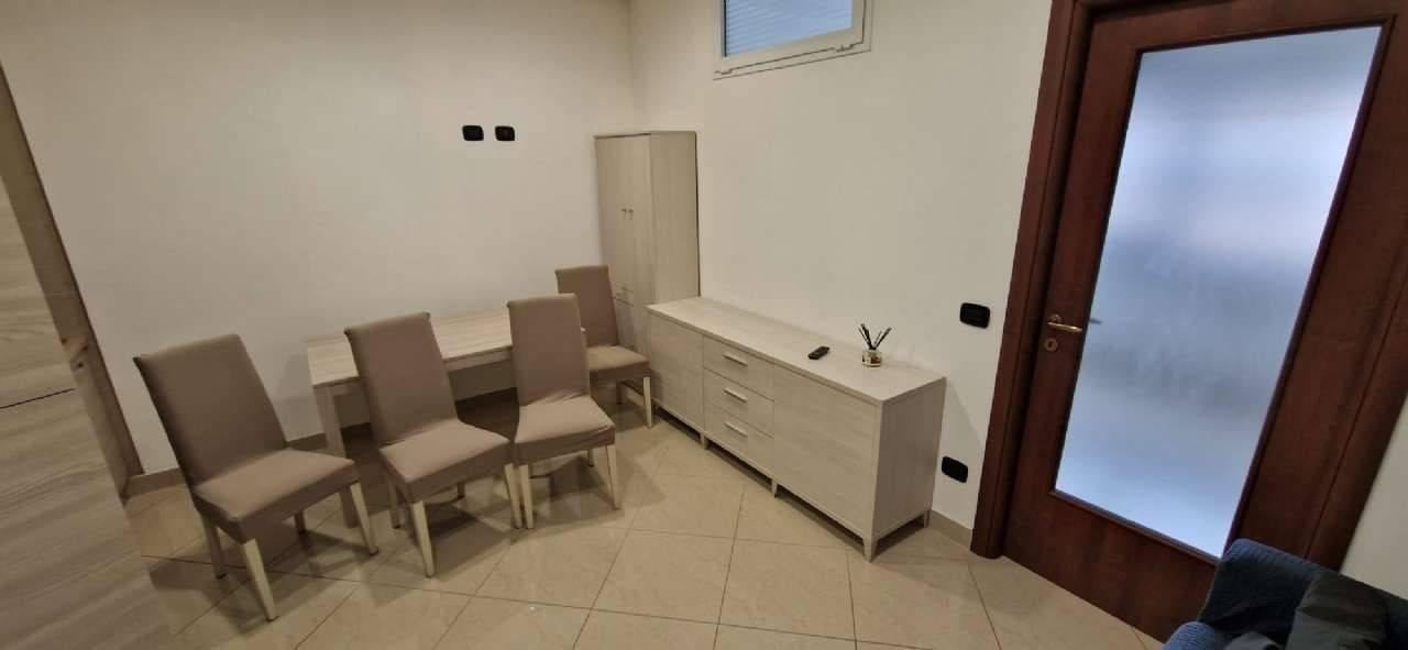 appartamento in affitto a Pomezia in zona Pratica di Mare