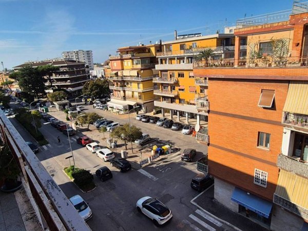 appartamento in affitto a Pomezia