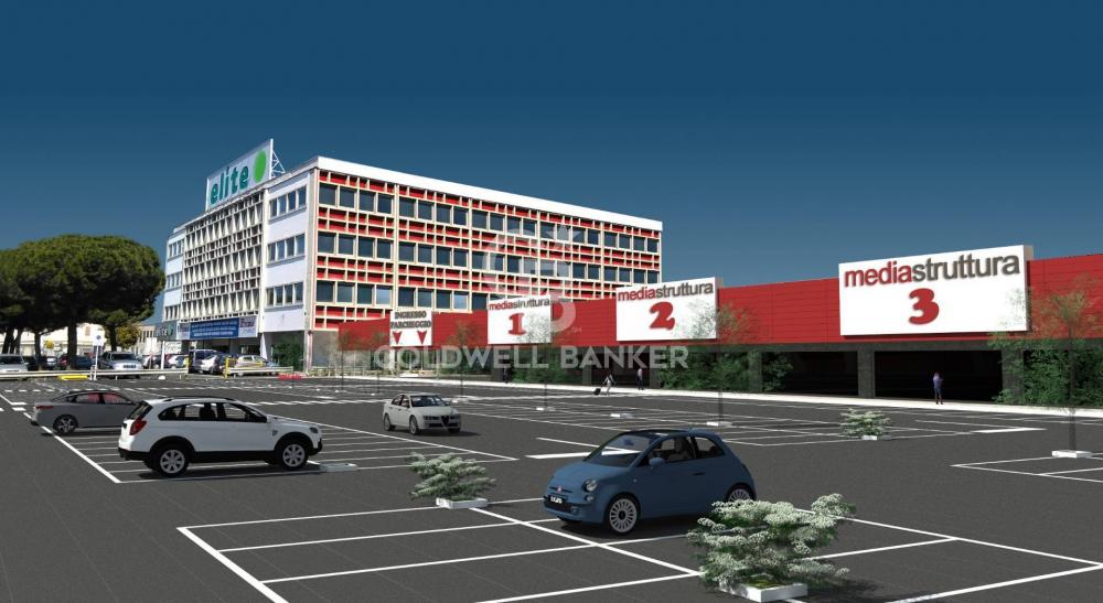 locale commerciale in affitto a Pomezia