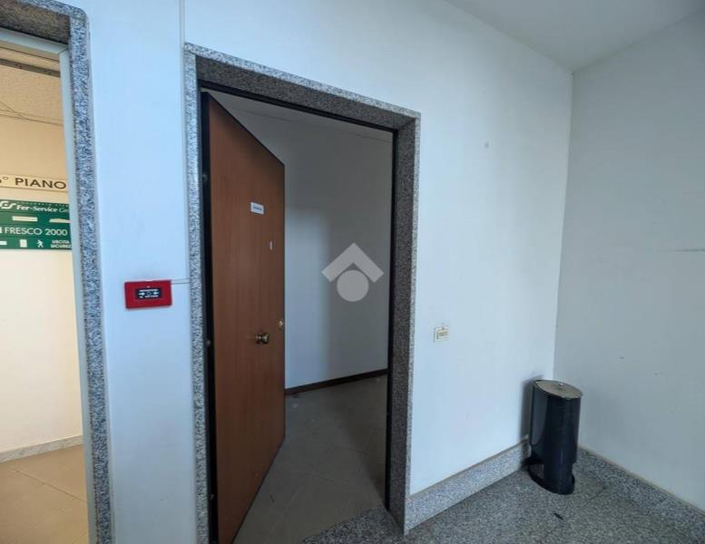 ufficio in affitto a Pomezia