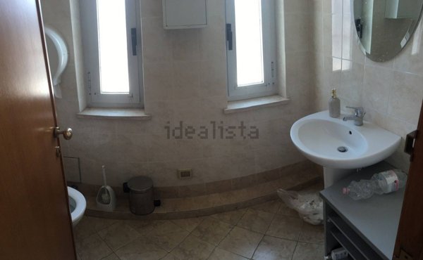 ufficio in affitto a Pomezia