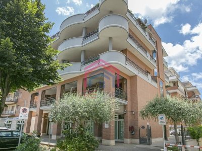 ufficio in affitto a Pomezia