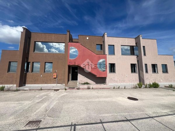 capannone in affitto a Pomezia