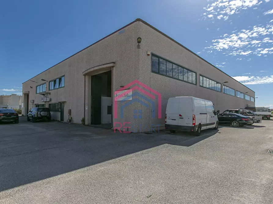 capannone in affitto a Pomezia in zona Pratica di Mare