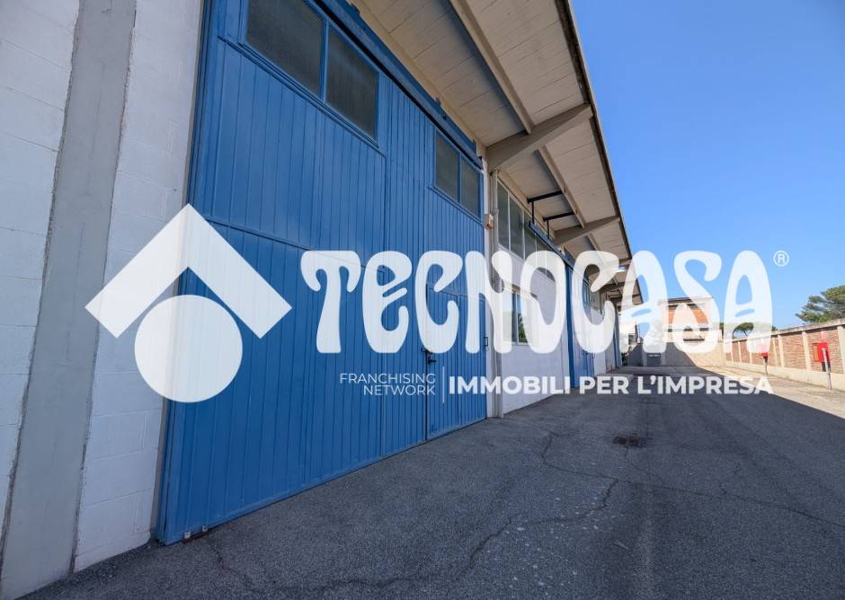 locale commerciale in affitto a Pomezia