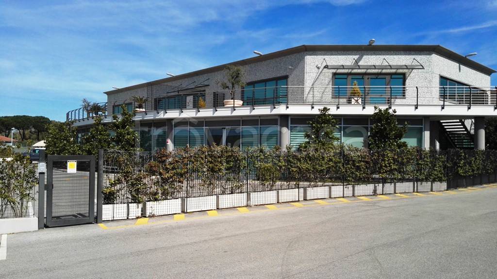 ufficio in affitto a Pomezia