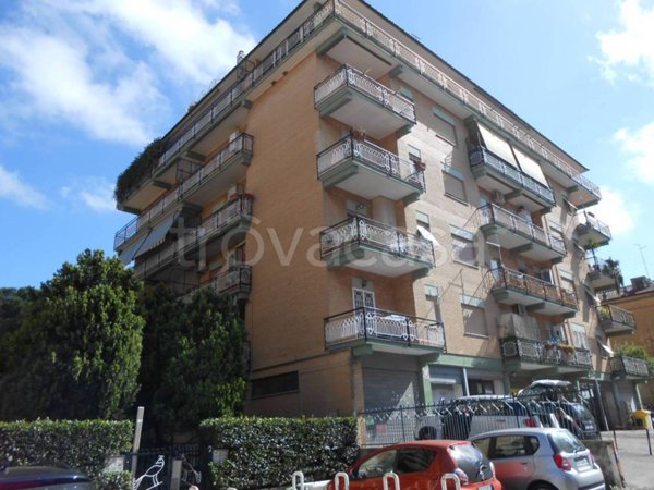 appartamento in affitto a Pomezia