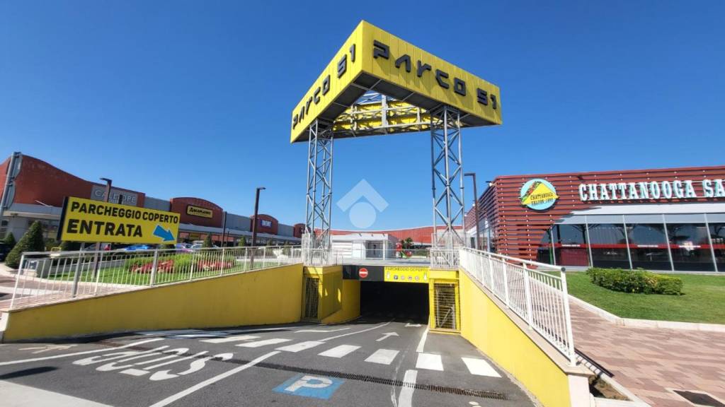 negozio in affitto a Pomezia