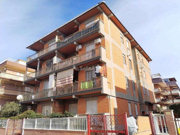 appartamento in affitto a Pomezia in zona Torvaianica