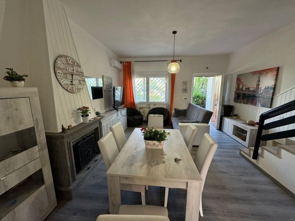 appartamento in affitto a Pomezia in zona Torvaianica