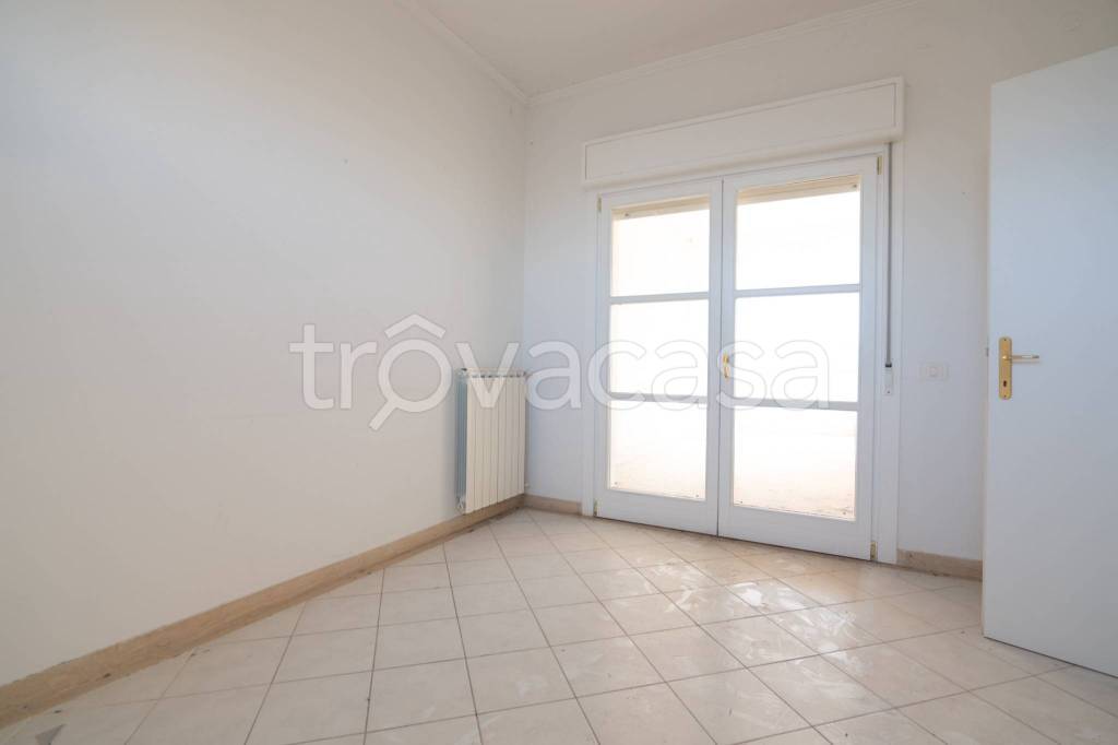 ufficio in affitto a Pomezia in zona Santa Procula