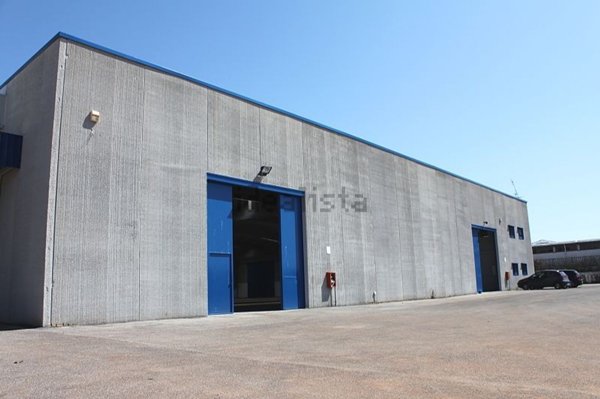 capannone in affitto a Pomezia