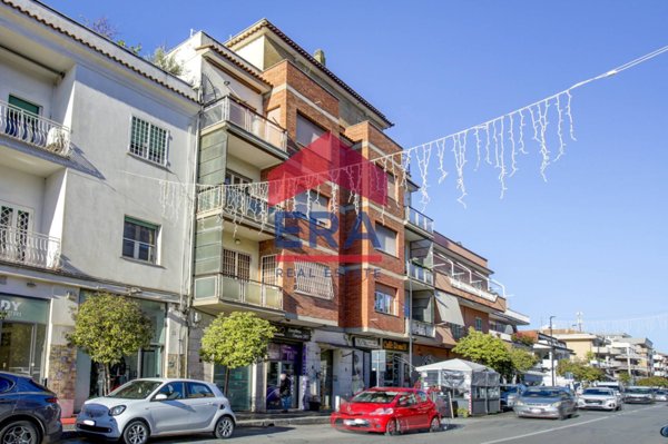 appartamento in affitto a Pomezia